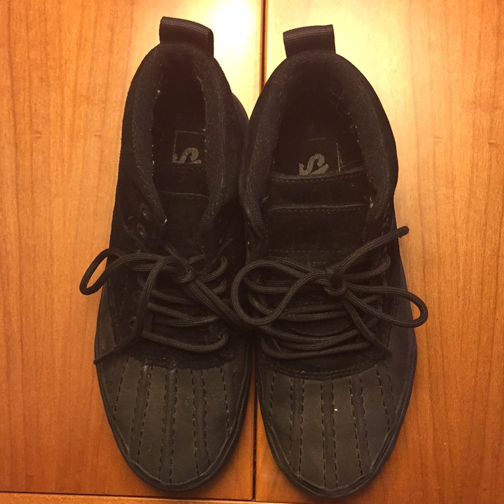 Vans MTE Sk8-Hi BARELY WORN
